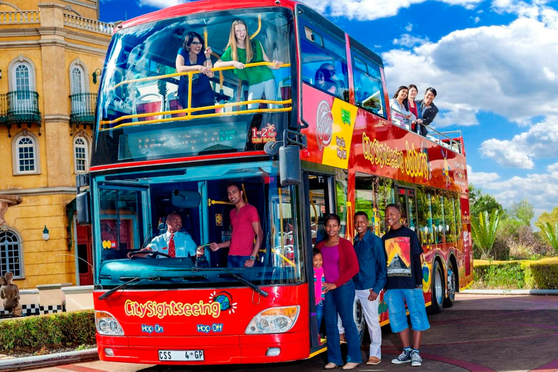 Johannesburg: Hop-On Hop-Off Bus with Optional Soweto Tour
